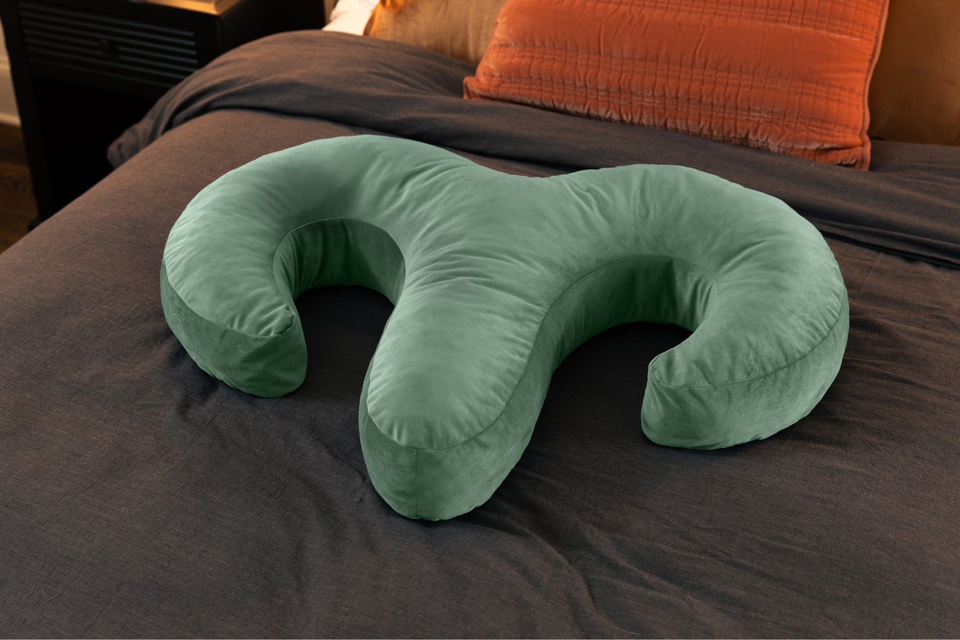Arie Duo Couples Pillow Liberator